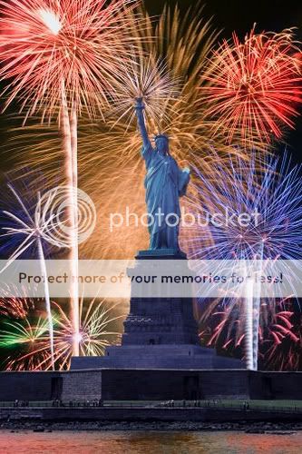 statue-of-liberty-fireworks-display2.jpg